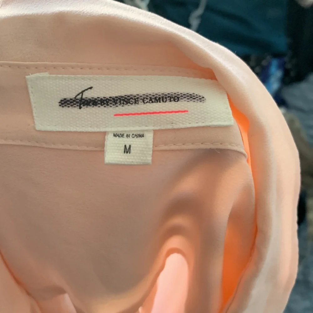 Two by Vince Camuto blouse - Picture 4 of 5